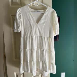 WHITE SHORT SLEEVE DRESS